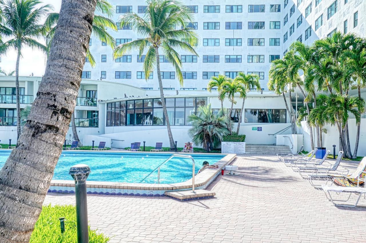 Deluxe Studios And Apartments At The Casablanca Miami Beach Exterior foto