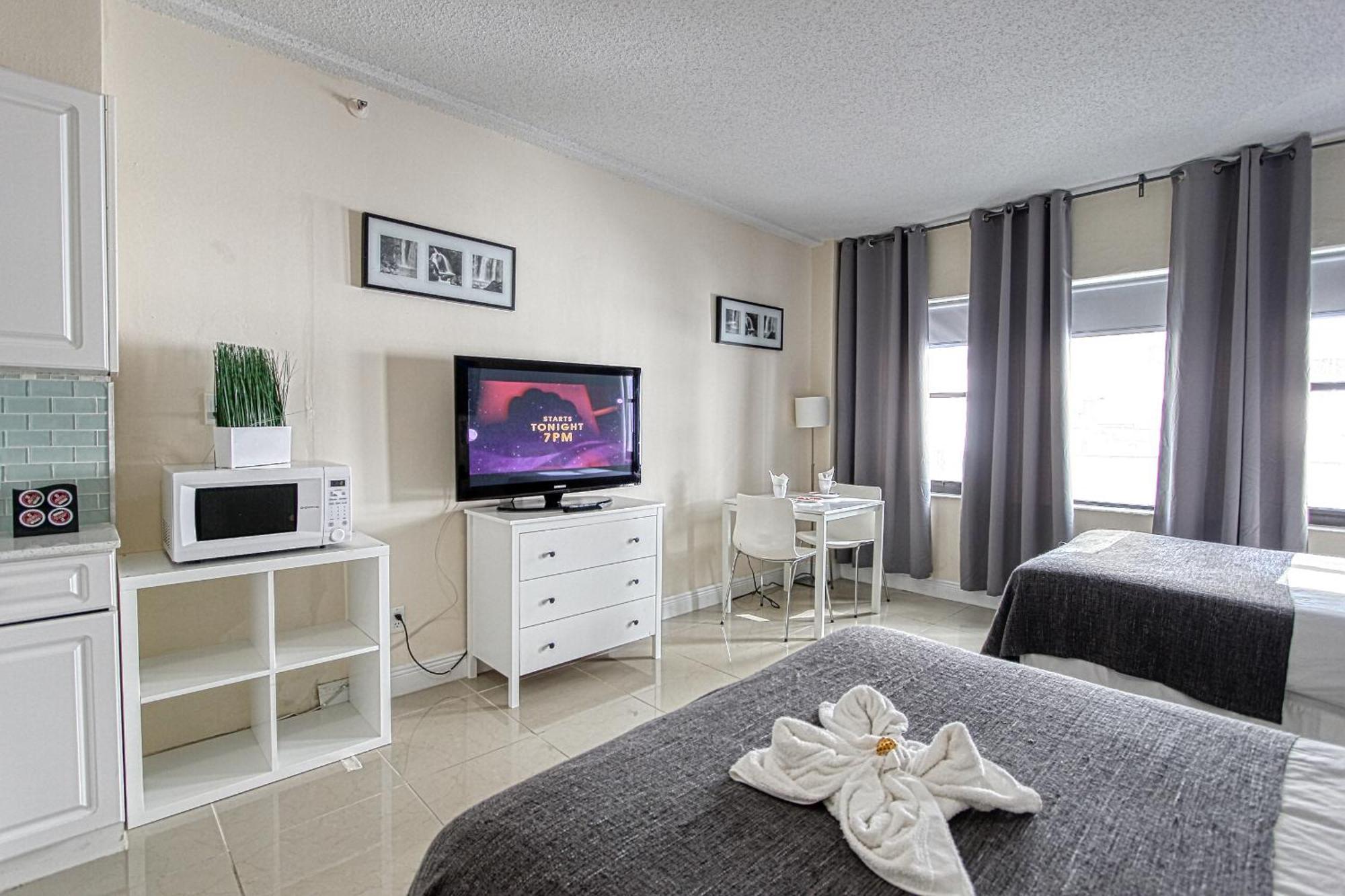 Deluxe Studios And Apartments At The Casablanca Miami Beach Quarto foto